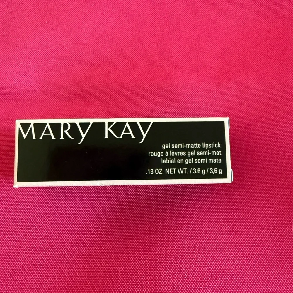 Mary Kay Gel Semi-Matte Lipstick Trademark Pink New in Box